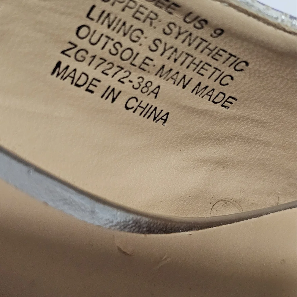 BEBE SAYDEE Women's High Heel Pumps w Logo Print Silver 9 - Picture 11 of 11